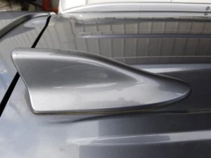 16-21 MITSUBISHI OUTLANDER MK3 SHARK FIN GPS ROOF ARIEL ANTENNA 8723A422 GREY - Picture 1 of 2