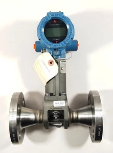 ROSEMOUNT MODEL 8800 VORTEX FLOWMETER 8800DF010SA3N1F1I1A01Q4Q8M5 - Picture 1 of 15