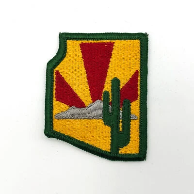 Parche de colección de la Guardia Nacional del Ejército de Arizona contorno estatal cactus bordado coser Y Foto 1 de 3