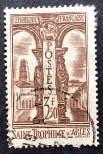 FRANCE STAMP SG527 ST. TROPHIME D'ARIES 1935 - Picture 1 of 4