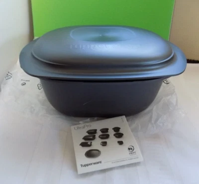 TUPPERWARE ULTRA 21 PRO OVAL PAN w/Lid Cooker 3.7 Qt MICROWAVE, FREEZER & OVEN - Photo 1/4