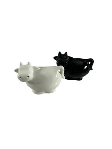 Ceramic Black White Cow Salt Pepper Shakers Country Farmhouse Cattle Bovine - Picture 1 of 6