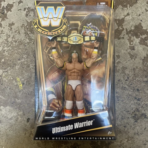 WWE Ultimate Warrior Lengends Series 4 Wrestling Action Figure Mattel 2010 Cover