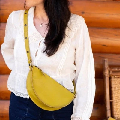 Lyons Leather Co. Large Yellow Honey Bee Bag with Wallets - Image 1 of 4