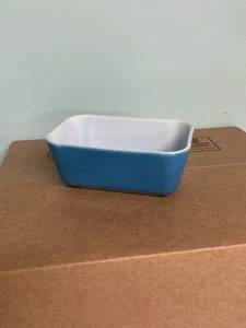 Vintage Pyrex Schale 502-B Milchglas blaue Glasur 6,75" lang OHNE DECKEL - Bild 1 von 6
