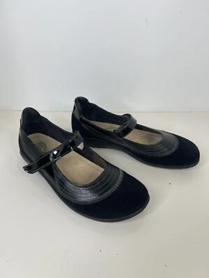 Combo Mary Jane Naot Kirei Negro Gamuza Charol Talla 38 EE. UU. 7 Foto 1 de 4