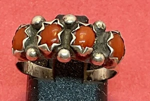 Ein Vintage Sterling Silber Korallen Ring. Maße A Größe 6,75 in Top Zustand. - Bild 1 von 6