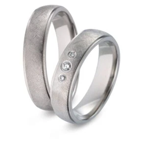 Anillos de boda Titanfactory Titan 52447 con 3 brillantes en total 0,05 ct. con diamante - Imagen 1 de 3