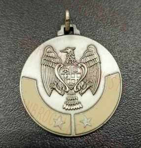 Medaglia Militare 5° Reggimento Lancieri di Novara 1986 - Smaltata - Picture 1 of 2