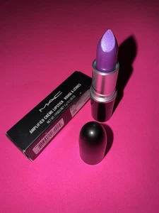 MAC Amplified Creme Rossetto Shade 121 VIOLETTA Full Size 3g Nuovo con scatola - Foto 1 di 4