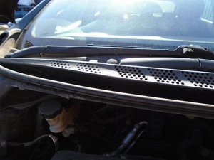 16 KIA CEED MK2 1.4 SR7 FRONT SCREEN WIPER MOTOR & LINKAGE 12-18 BREAKING CAR - Picture 1 of 4