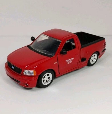 Jada Toys 1/24 Fast & Furious 1999 Ford F-150 SVT Lightning Truck 99574 - Image 1 of 4