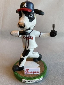 Chick-fil-A Cow Bobblehead Atlanta Braves - Picture 1 of 7