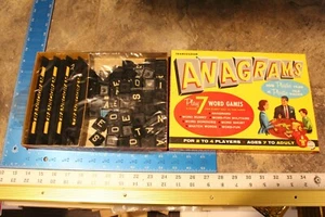 VINTAGE 1957 TRANSOGRAM ANAGRAMS PLAY 7 WORD GAMES 6D2 - Picture 1 of 7