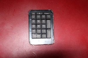 Microsoft 1558 Sculpt Ergonomic Number Key Pad Bluetooth Keypad - No Dongle - Picture 1 of 2