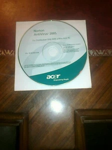 NORTON ANTIVIRUS 2005 in ITALIANO x PC CD Originale - Picture 1 of 2