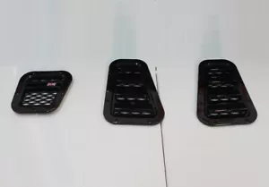 Gloss black Best of British top and side VENTS Fits Land Rover Defender 90 110 - Picture 1 of 6