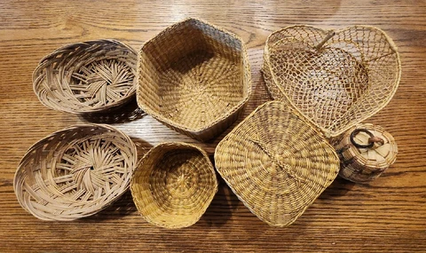 Vintage Lot Of 7 Miniature Hand Woven Baskets - Different Sizes And Designs Cover