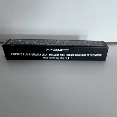 Mac Extended Play Gigablack Lash Mascara Noir Intense - Size 0.20 Oz. / 5.7 g - Image 1 of 4