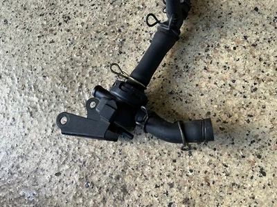 2011 Kawasaki Ninja 250R EX250J AIR VALVE SOLENOID TOP ENGINE SWITCH SENSOR - Image 1 of 4