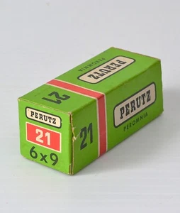 Vintage Perutz Peromnia 21 Black & White 120 film, Expired 1962, Made in Germany - Picture 1 of 3