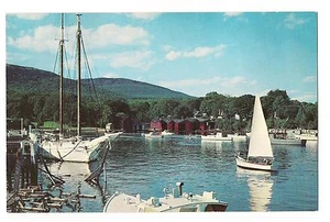 CAMDEN HARBOR Sailboats Sail Boats Mountains BEAUTIFUL Maine ME Postcard - Picture 1 of 2