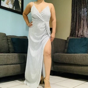 Lulus New Women Party Prom Grey Metallic Faux-Wrap Maxi Dress Sz M New Year - Picture 1 of 5