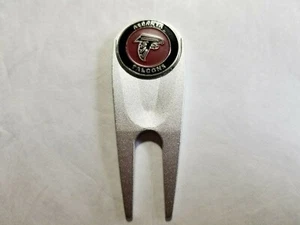 Marcador de pelota de doble cara Golf/Atlanta Falcons con herramienta Divot - ¡Nuevo!! - Imagen 1 de 2