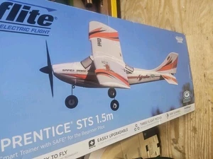 E-Flite EFL370001 Trainer - White - Picture 1 of 6