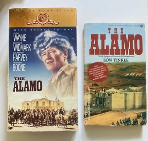 The Alamo 1960 film 2 VHS & Paperback John Wayne - Picture 1 of 2