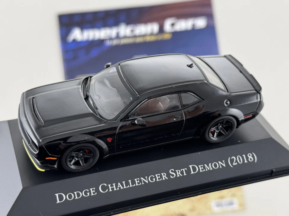 American Cars DODGE CHALLENGER SRT  1:43 - Fascicolo #30 - DeAgostini Edicola - Immagine 1 di 1