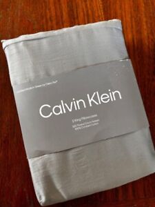 New Calvin Klein Light Gray King Pillowcases Pair (2) Cotton Sateen 50$