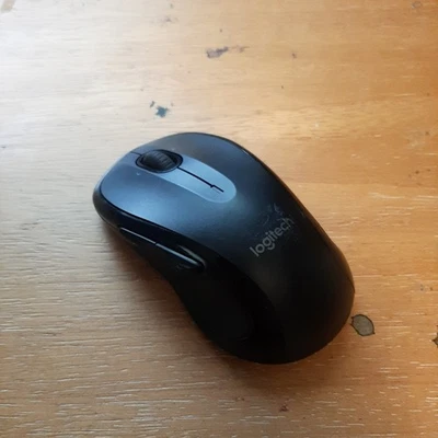 logitech M510 wireless computer mouse - Image 1 of 2