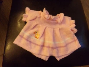 CABBAHE PATCH CA. 14 ZOLL GRÖSSE PUPPEN rosa KLEID STRICK ENTE - Bild 1 von 2