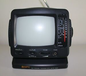 Gpx Portable 5" Am-Fm Radio Black & White Television Model Tvp6  Tested  Read