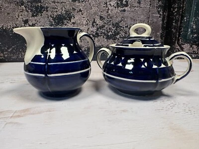 Juego de crema y azucarero vintage hecho a mano de cerámica color azul marino de 3,5"" de alto Foto 1 de 4