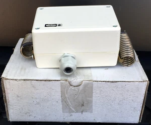 Helios 93918/003 Thermostat Zweifachthermostat zu EWT Steuerung Weiß! - Imagen 1 de 3
