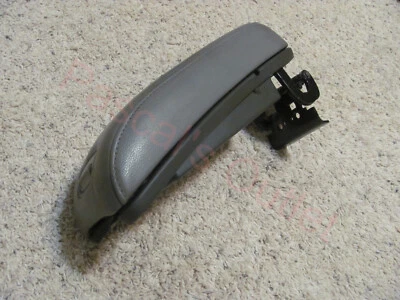 2000-2004 Infiniti I30 I35 Center Console PopUp Storage Lid & Armrest Grey Black — 第 1/4 张图片