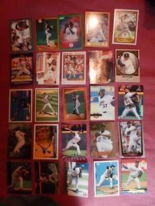 Lote de 25 tarjetas Pedro Martínez - Expos Medias Rojas Dodgers Salón de la fama - Imagen 1 de 1