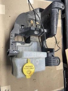 11-18 Jeep JK JKU Wrangler Windshield Washer Reservoir Single Pump 55395576 OEM - Picture 1 of 3