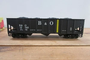 HO Scale Roundhouse 3Bay Hopper mit Ladung Baltimore & Ohio RH4945 - Bild 1 von 5
