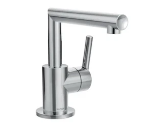 Moen S43001 Arris Einhand-Einloch-Waschtischarmatur in Chrom - Bild 1 von 1