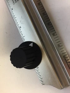 409-D2-K1 RAYTHEON KNOB NEW - Picture 1 of 1