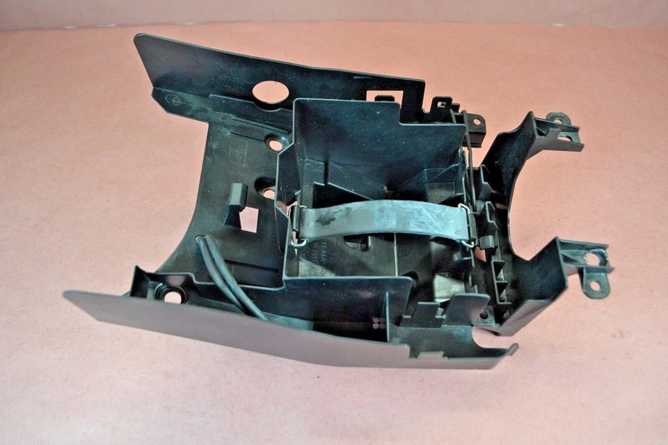 Bandeja de batería trasera trasera inferior Honda CTX700 CTX 700 2014-2016 Foto 1 de 4