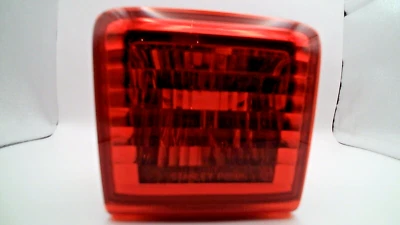 Luz antiniebla central parachoques trasero Nissan 370Z 2009-2021 Stanley P8505 Foto 1 de 4