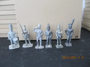 Juego de 6 figuras de plomo de infantería británica sin pintar diferentes - Imagen 1 de 4