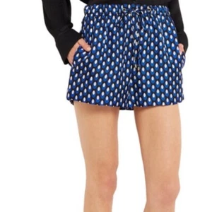 NWT Diane von Furstenberg DVF Liri in Dots Blue 100% Silk Shorts Size Large - Picture 1 of 4