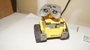 Thinkway Toys Disney Pixar Wall-E Interaction Talking Moving Robot Light Up - Picture 1 of 3