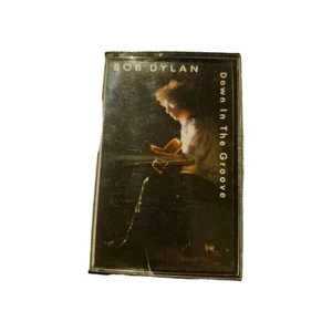 BOB DYLAN~DOWN IN THE GROOVE 1988 CBS VINTAGE (CASSETTE TAPE) VG COND - Picture 1 of 3