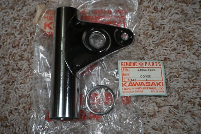 Nuevo de Lote Antiguo Kawasaki KZ400 1974-75 Horquilla Faro Oreja Soporte, KZ 400 Foto 1 de 2